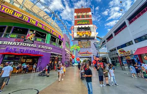 cheap restaurants on fremont street.